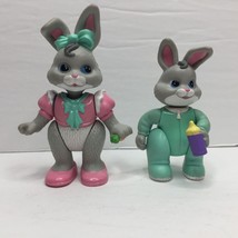 Vintage 1996 Mattel Mom Baby Bunny Bunnies Figurine Play Set Toys Plastic Spring - £12.04 GBP