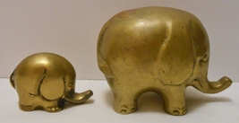 ELEPHANT STATUE Vintage Brass Metal Large &amp; Small Upturned Trunk lot of 2 - £39.50 GBP