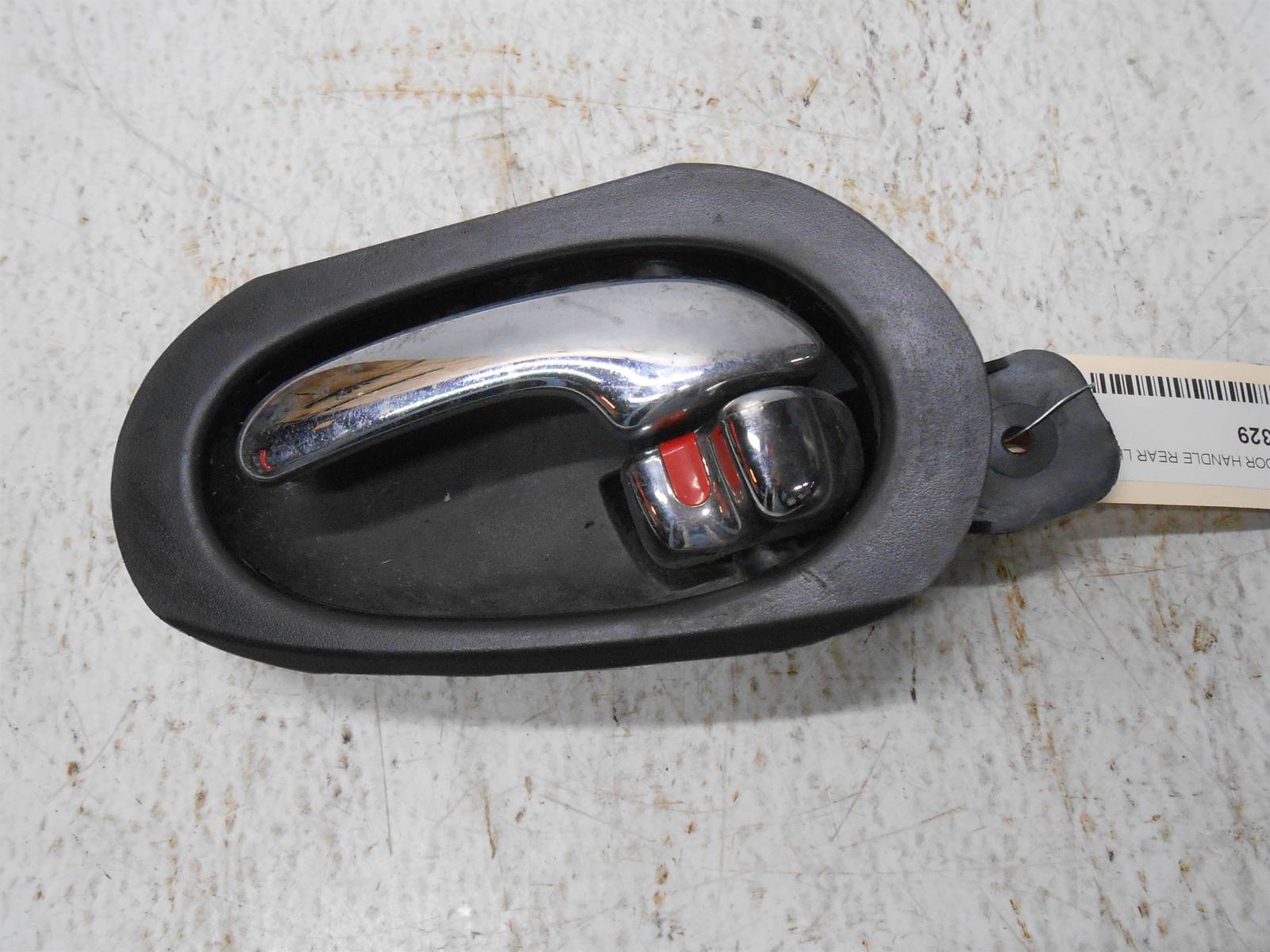 2009 GMC Envoy Rear left Driver Interior Door Handle 15043636 - $21.99