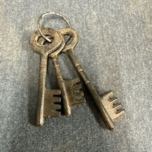 Vintage Lot of 3 Cast Iron Skeleton Keys - £22.13 GBP