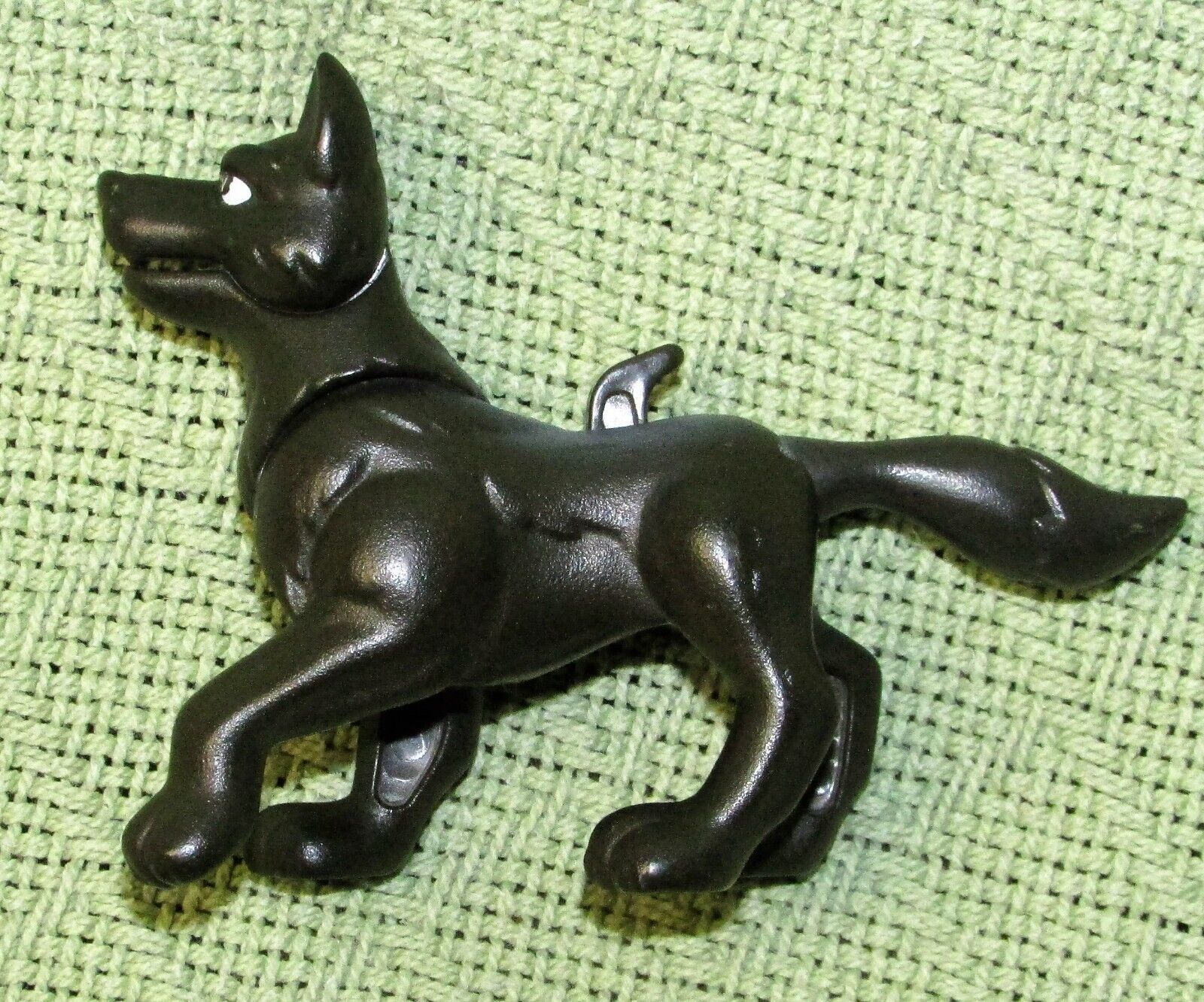 Primary image for FISHER PRICE IMAGINEXT CASTLE WOLF BLACK DOG 3" EAGLE TALON REPLACEMENT PIECE