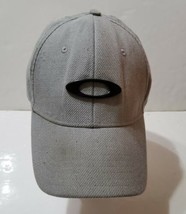 Oakley Flexfit Hat Grey with Black O A Flexfit Mens L/XL  - $23.14