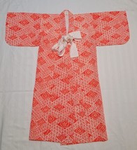 Vintage Japanese Child&#39;s Kimono - Orange &amp; White Geometric Floral Pattern  - £19.75 GBP