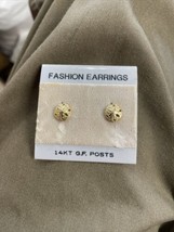 Vintage ELLEN DESIGNS Sand Dollar Earrings Textured Gold Tone 3/8&quot; - $14.84