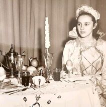 1956 Real Photo Maskeraders Maskers Play Theater Queen Catherine Parr NH... - $445.29 MXN