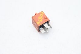 91-23 BMW RELAY CHANGER SALMON RED E0836 image 2