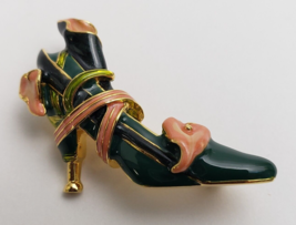 Vintage KJL High Heel Shoe Brooch Pin Green Calla Lily Gold Tone 1 5/8&quot; x 1 1/8&quot; - £23.69 GBP
