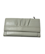 Coach Soho Pleated Tri-Fold White Bone  Lined Long Classic Clutch Wallet - $1,044.69 MXN
