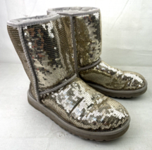 UGG Womens Gold Sparkles Boots Size 7 Classic Short No 3161 Sheepskin 9&quot; Tall - £12.15 GBP