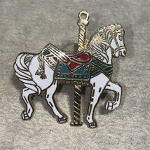 Vintage Beautiful Carousel Horse Merry Go Round Horse Animal Enamel Lapel Pin - £3.95 GBP