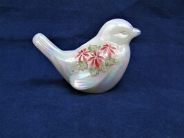 Fenton White Iridescent Christmas Poinsettia Bird Hand Painted With Frit Marked  - £43.96 GBP