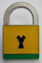 Disney Parks 2013 Limited Release Pluto Lock Pin - $239.19 MXN