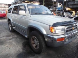 96 97 98 99 00 01 02 Toyota 4 Runner R. Front Door Limited Body Side Moulding - $246.51