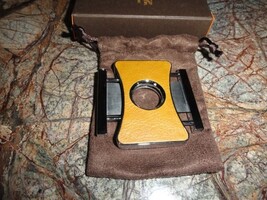 Brizard and Co. - "Elite Series 2" Cutter - Blue Ostrich and Camel Color Leather image 4