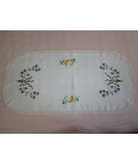 Hand Embroidered SPRING FLORAL RUNNER with CROCHETED EDGES  - 17&quot; x 34 1/2&quot; - £11.07 GBP
