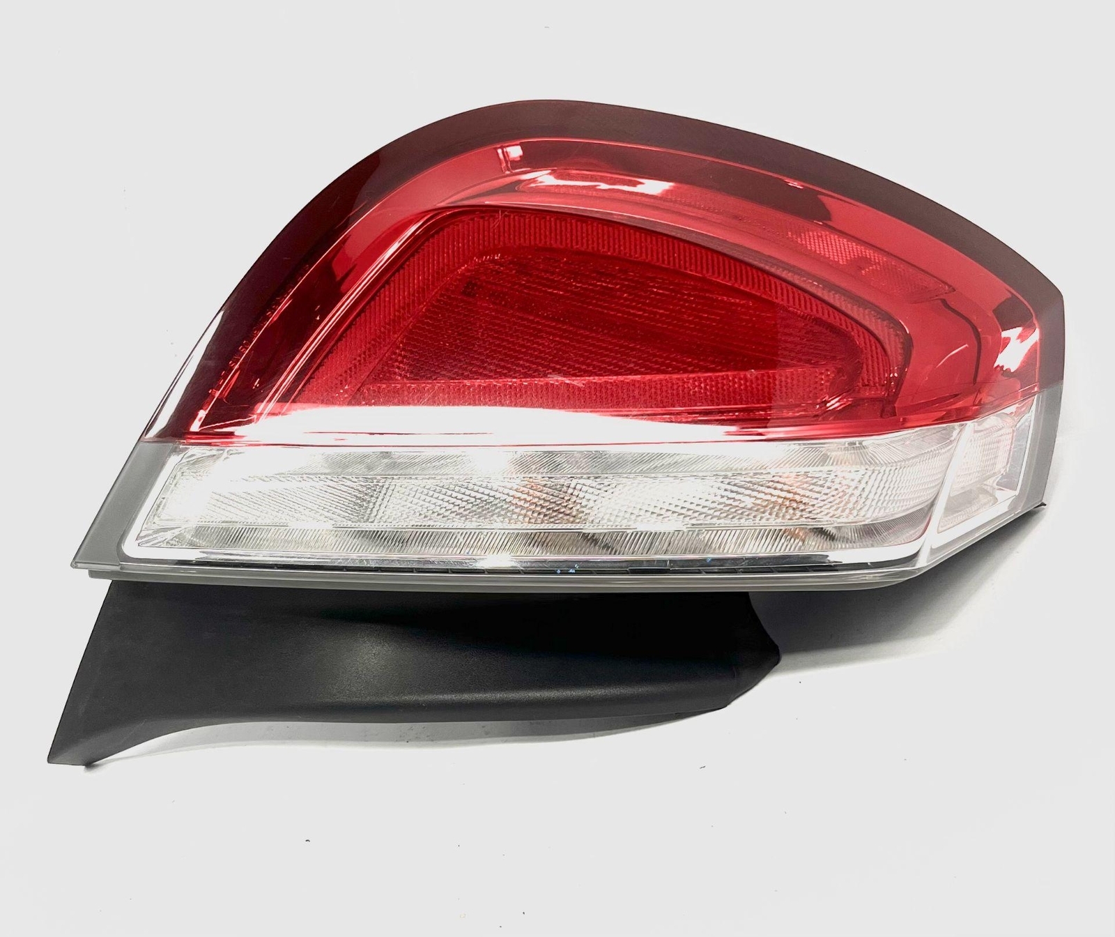 2009-2012 Lincoln MKS Left Driver Side Inner LH Tail Light Lamp Assembly... - $79.15