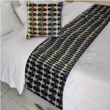 The HomeCentric Velvet Green Decorative Bed Runner and Pillow Cover - Gr... - €58,18 EUR+
