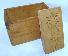 Vintage Primitive Rectangular Wooden Butter Floral Mold With Dovetailed ... - $26.24