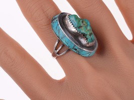 Sz8.5 Vintage Native American sterling and turquoise ring - £219.54 GBP
