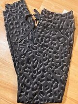 Medium OFFLINE By Aerie Jacquard Peak Legging BNWTS $54.95 - $22.76