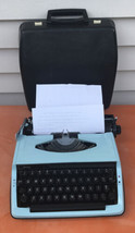 Sears Manual Portable Typewriter Model Number 268.52600 Baby Blue Colore... - $1,742.83 MXN