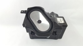 Subwoofer PN AH42-10E898-BA OEM 2011 Land Ranger Rover - $411.91 MXN