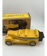 AVON 1926 Yellow Checker Cab Wild Country After Shave Bottle Full Bottle... - €11,41 EUR