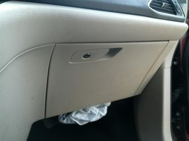 PACIFICA  2017 Glove Box 104638620 - $1,203.03 MXN