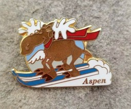 ASPEN Colorado Red Scarf Moose Travel Skiing Resort Souvenir Vintage Lapel Pin - £8.59 GBP