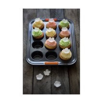 Le Creuset Toughened Non-Stick Bakeware 12 Cup Muffin Tray  - £48.64 GBP