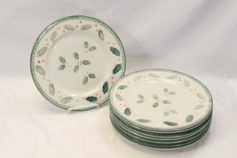 Montgomery Ward Holly Christmas Dinner Plates 10.5&quot; Lot of 8 - £33.57 GBP