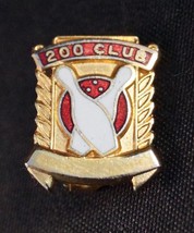 Vintage Bowling 200 Club Enamel Goldtone Pin Pinback-
show original title

Or... - £34.40 GBP