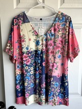 Patch And Floral Pattern Satin Flowy Women’s Blouse - $251.64 MXN