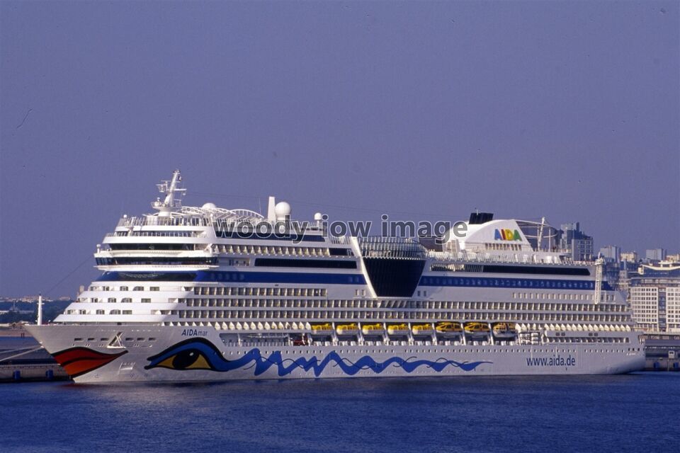 SQ0141 - Italian Cruise Liner - AIDAmar , built 2012 - photograph 6x4 - $2.54