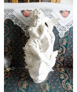 Vintage Porcelain water fountain cherub with a fish - €381,84 EUR