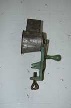 Vintage Lorraine Metal Mfg Co Grinder Metal Clamp, Wood Crank  New York ... - £14.25 GBP