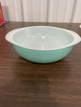 Vintage Pyrex Robin Egg Blue Round Casserole Mixing Bowl 2qt Turquoise Ovenware - £21.92 GBP