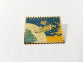 Vtg Jga Usps Benefiting Mankind Stamp Enamel Pin Usa 18 Cent Nasa Postal Rare - £9.48 GBP