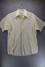Van Heusen Yellow Dress Shirt Poplin Button Up Long Sleeve Adult Men's Medium - £9.46 GBP