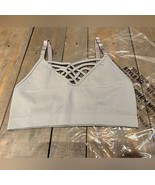 Zenana Outfitters Criss Cross Front Gray Mist Unlined Women’s Bra Sz S/M - $269.17 MXN