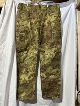 NWOT ITALIAN MILITARY VEGATO CAMO TACTICAL CARGO PANTS SIZE LARGE - $49.49