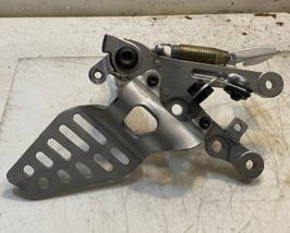 Motorcycle Rear Right Footrest Bracket and Peg Assembly 2C0-3 | 5SL-4 - $35.19