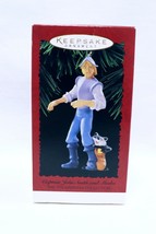VINTAGE 1995 Hallmark Keepsake Christmas Ornament Pocahontas John Smith + Meeko - £15.91 GBP