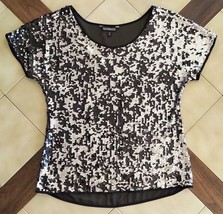 EXPRESS Sequined Black/Silver Semi-Sheer Short Sleeve Scoop Neck Top (XS... - $26.69 CAD