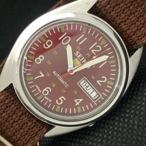 VINTAGE SEIKO 5 AUTOMATIC 7S26A JAPAN MENS DAY/DATE RED WATCH 621c-a415315 - $38.00