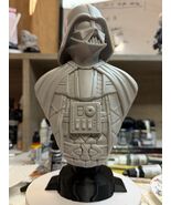 Darth Vader Tribute Bust 23 cm | UN-painted resin figure with PLA base-
... - $1,330.86 MXN