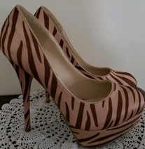 Liliana ~ Women&#39;s Size 8 ~ Animal Fabric Print ~ 5.5&quot; Hi-Heeled Platform... - $35.00