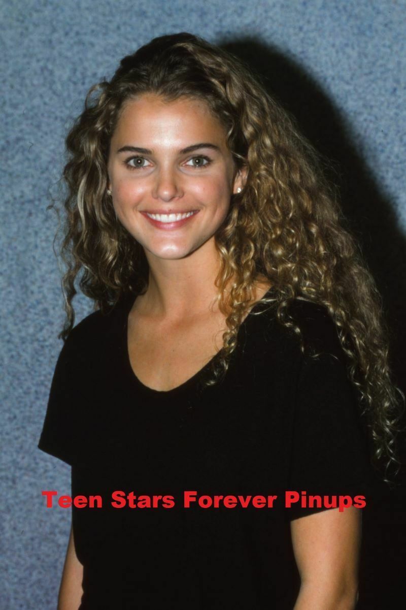 Primary image for Keri Russell Malibu Shores 8×10 photo vintage black shirt curly hair 90’s