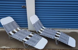 2 Vintage Tri Folding Jelly PVC Tube Chaise Lounge Lawn Chair Blue &amp; White Pair - £76.57 GBP