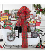 Vintners Path Collection: Holiday Sleigh Wine Basket - $10,131.62 MXN